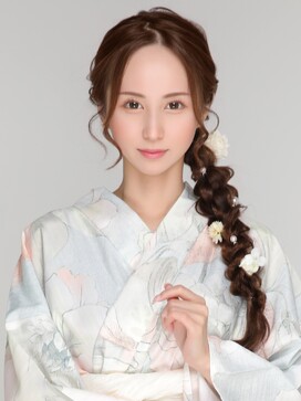 綾瀬 せな（AJITO）