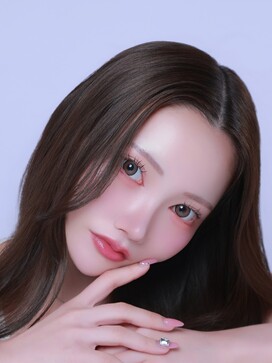 登坂 えな（MILANO）