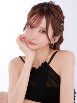 みあ（UNJOUR）