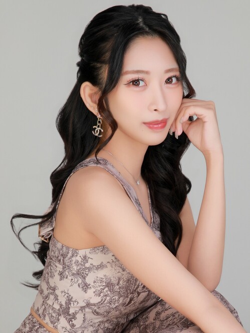 れみな-01（UNJOUR）