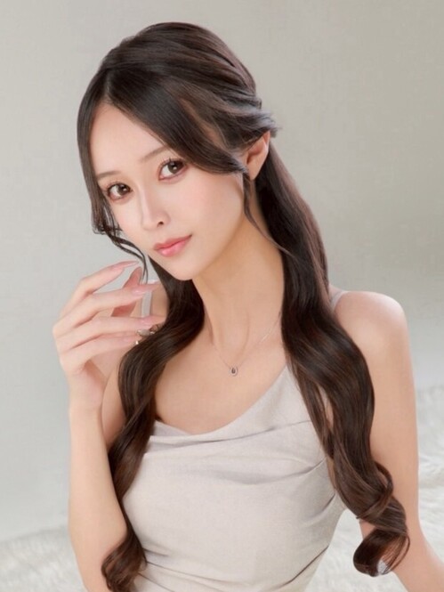 あや-04（UNJOUR）